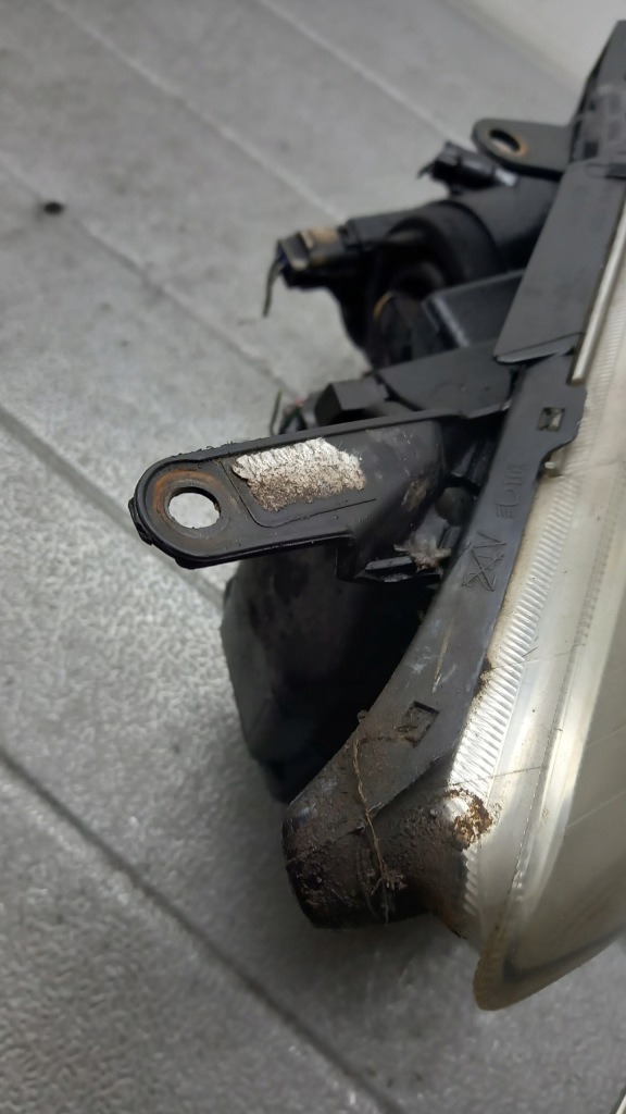 фото №7, Фара правий toyota avensis t25 04r kombi