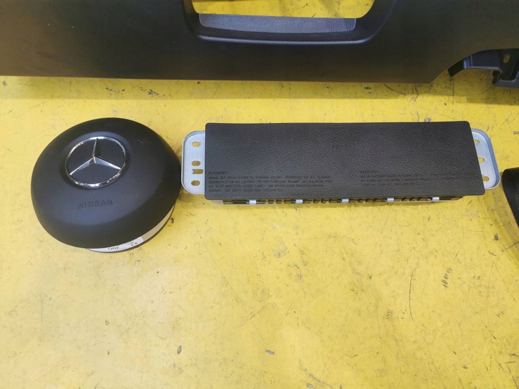 фото №10, Mercedes-benz a w177 панель приладів консоль ремені air bag комплект чорний 18r.-