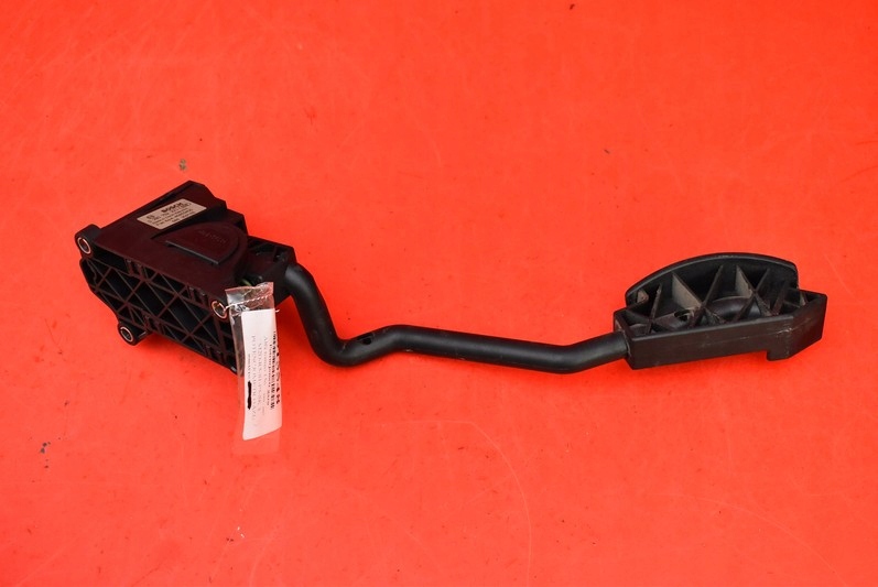 фото №8, Потенциометр газа eu alfa romeo 156 2.0 16v 05r