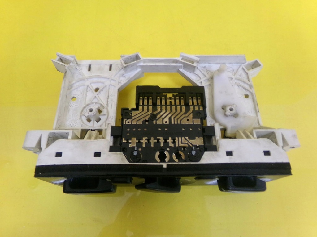 фото №5, Панель обдув mitsubishi space star mr315975 nr1101