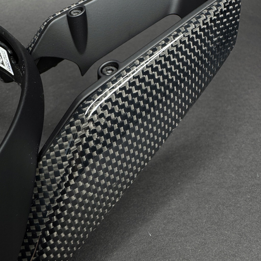 фото №9, Porsche 911 992 panamera cayenne taycan macan рамка руля карбон