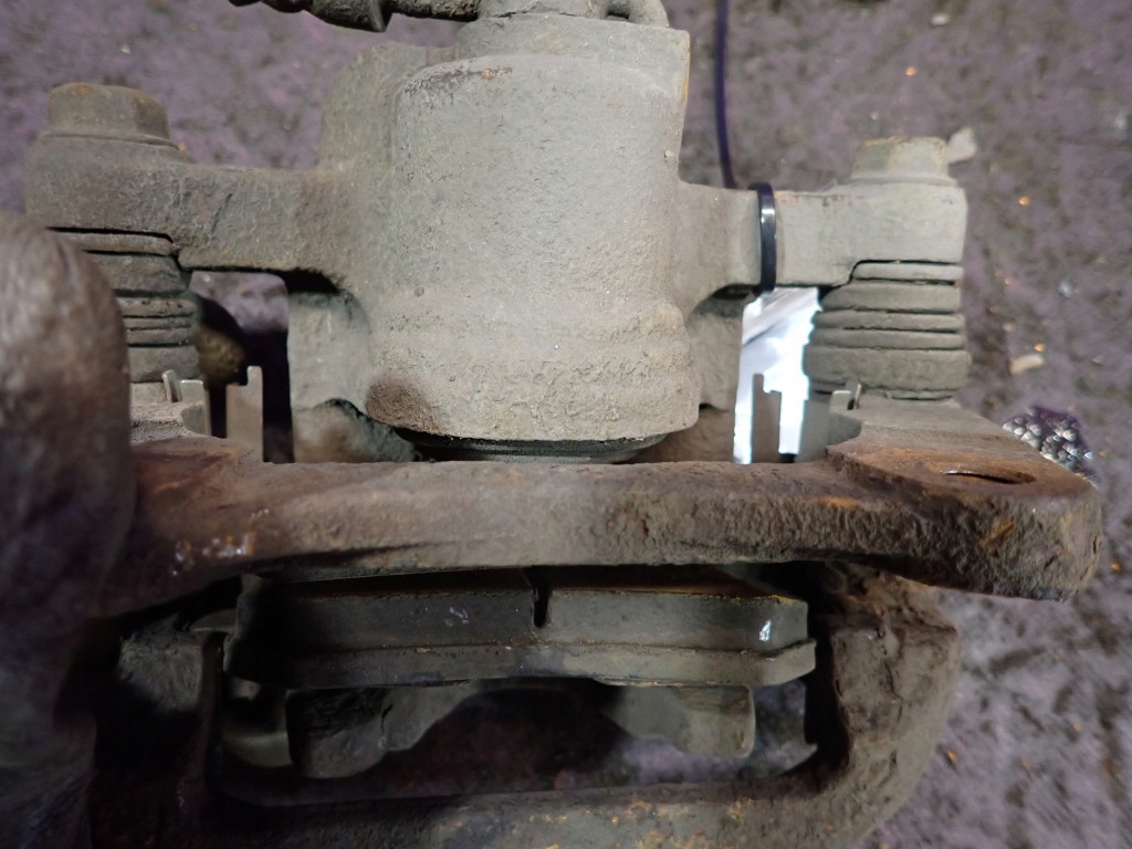 фото №5, Chevrolet lacetti hb 5d 04-13 суппорт тормозной задняя правый скоба