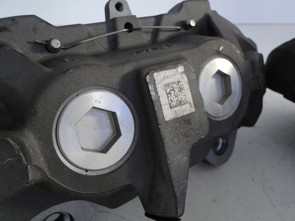 фото №9, Mercedes суппорт тормозной передний правый левый cls 257 eqc 293