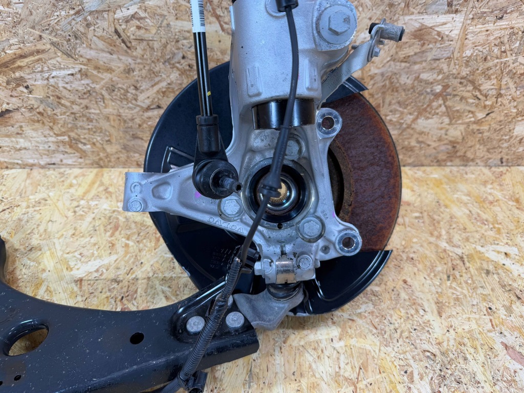 фото №13, Подвеска амортизатор рычаг поворотный кулак левый перед volvo xc40 ii 2017-