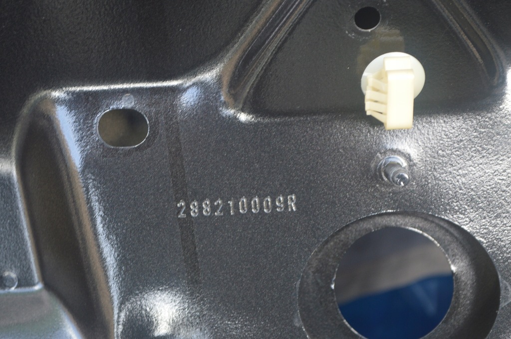 фото №7, Крышка багажника багажника dacia duster i 10-17r