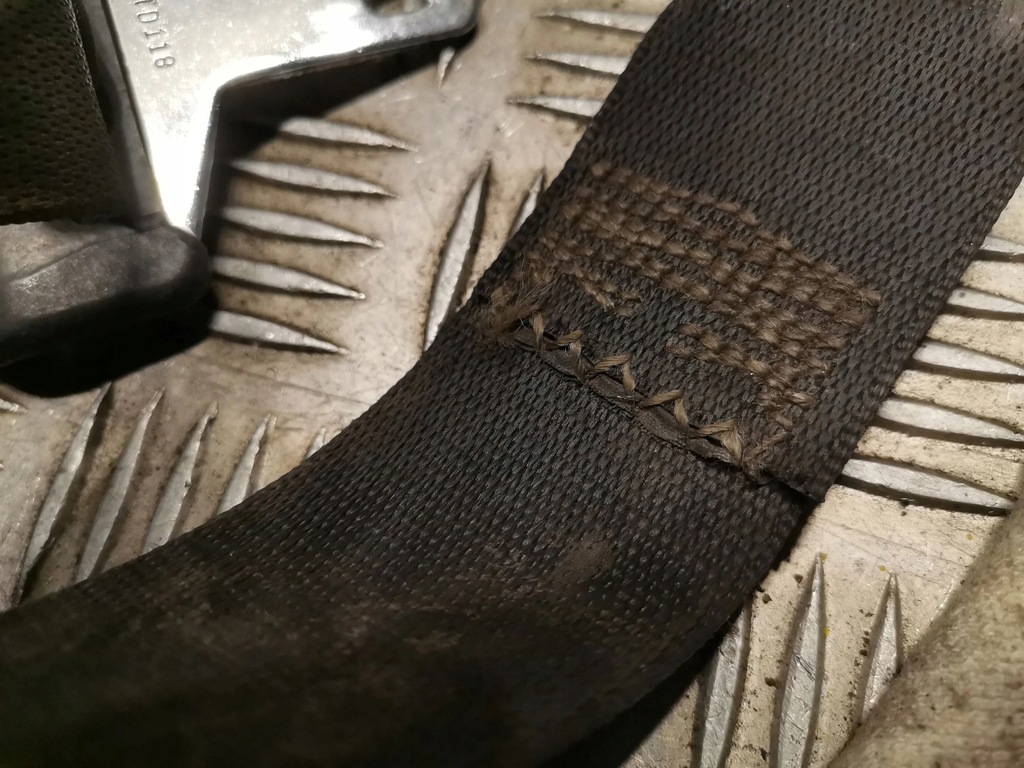 фото №5, Mercedes-benz ml w163 ліва сторона задній pas безпеки