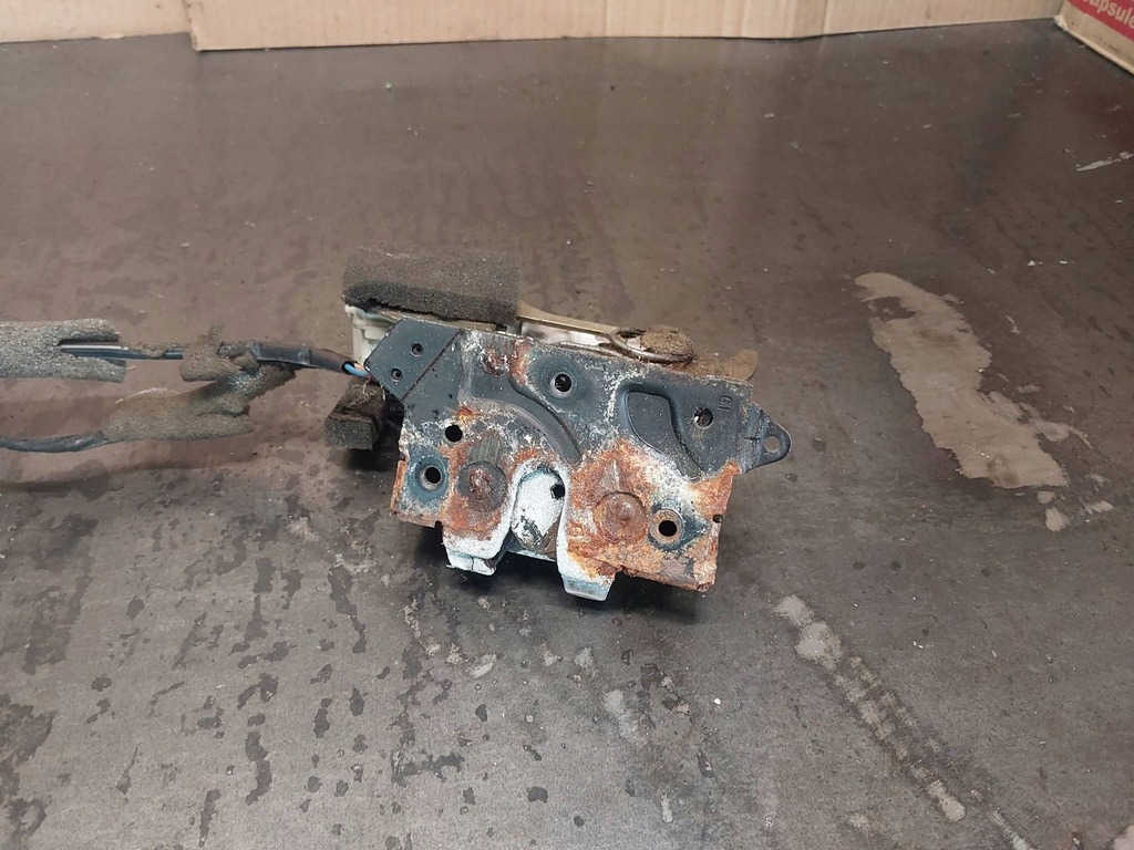 фото №6, Замок кришки задній / багажника ford galaxy i lift 7m1827501c