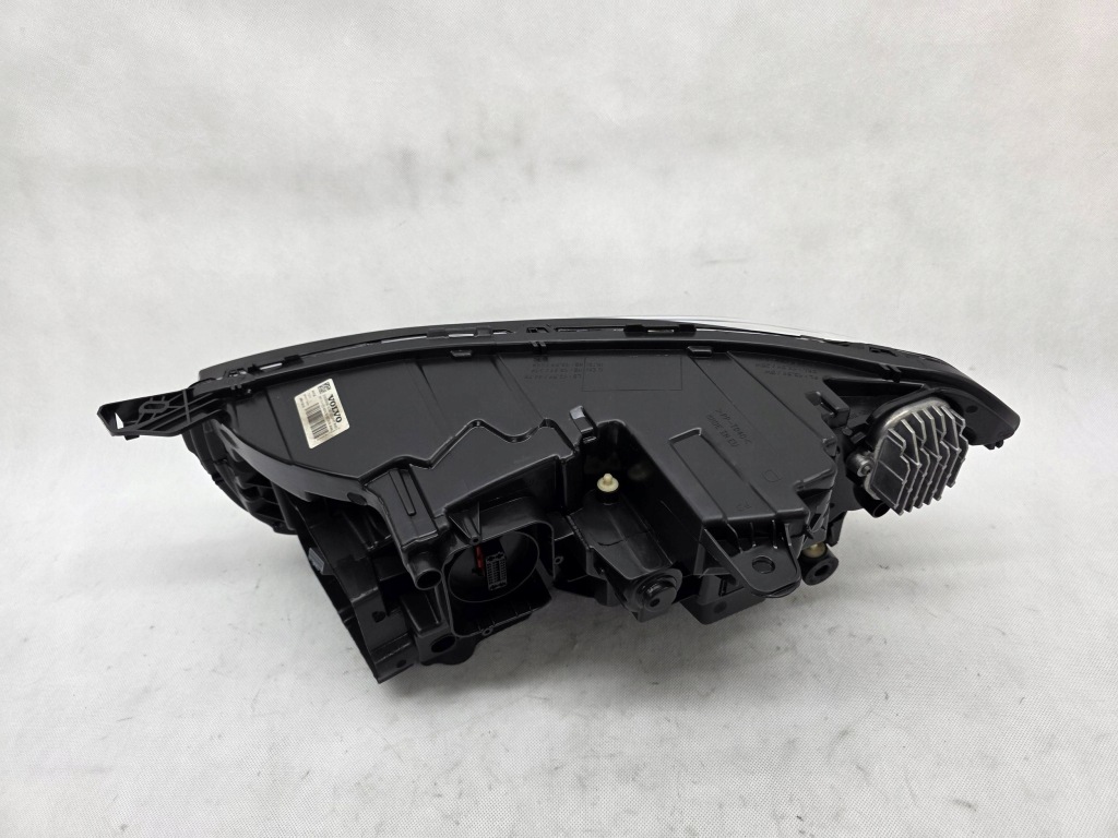 Volvo xc90 2 фара перед передняя правый  full led active high beam 31656990 с Разборки