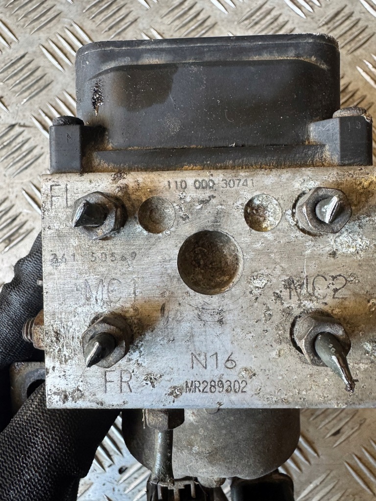 фото №10, Насос abs mr289302 mitsubishi pajero ii 2 91-99r.