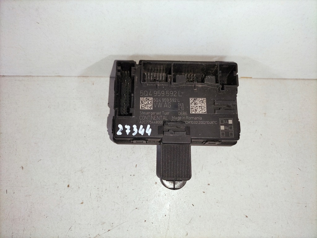 фото №1, Модуль блок управления дверь seat leon 4 iv 20-