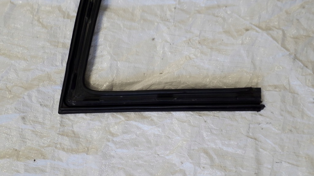 фото №12, Напрямна скло 6l3837432k seat ibiza iii 3