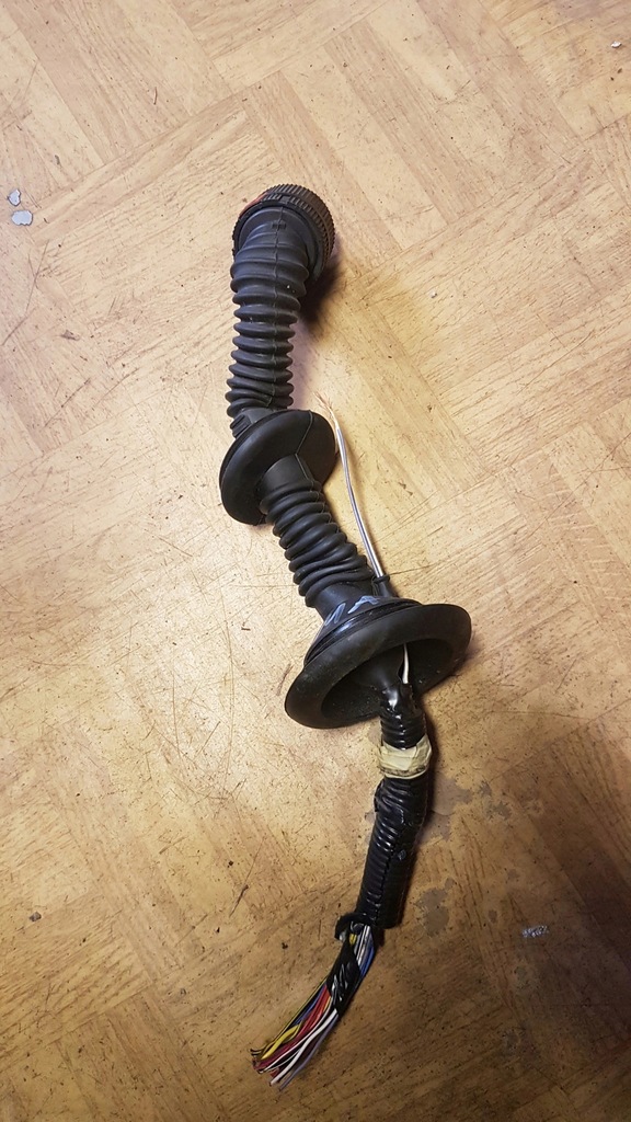 фото №1, Штекер колодка кабель джгут двері перед meriva a