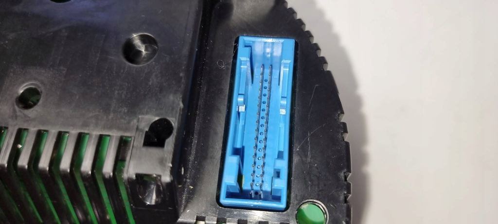 фото №9, Счетчик приборная панель 8e0920950j audi a4 b6