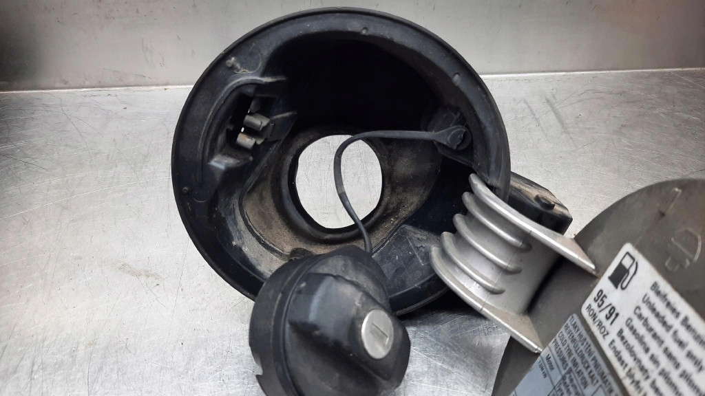 фото №5, Кришка заливної пального 5j6809857a skoda fabia ii