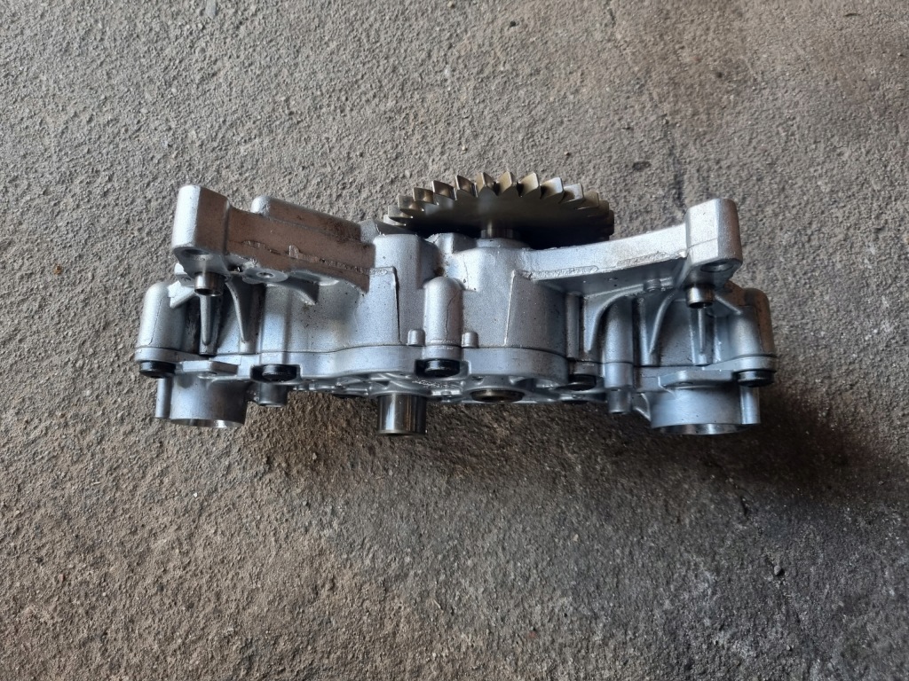 Насос масла масляная renault dxi 13 volvo fh 13 Доставка