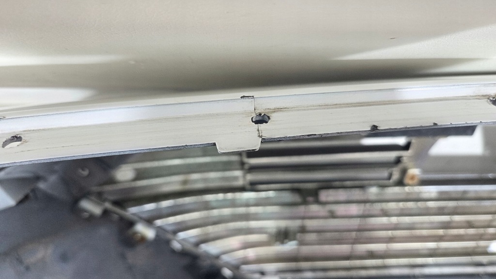 фото №14, Hyundai ioniq 2016 - бампер перед передній решітка радіатора