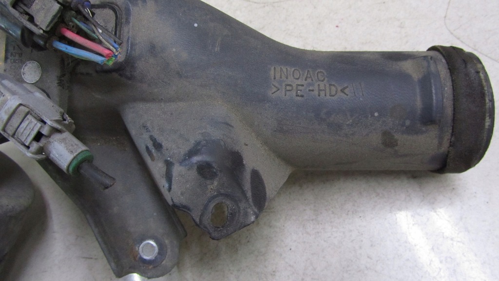 фото №4, Toyota rav-4 iv 2.2 труба шланг повітря 12-16