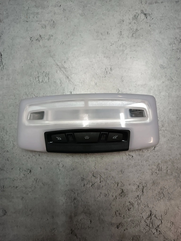 фото №1, Bmw 1 f20 f21 лампа кабіни