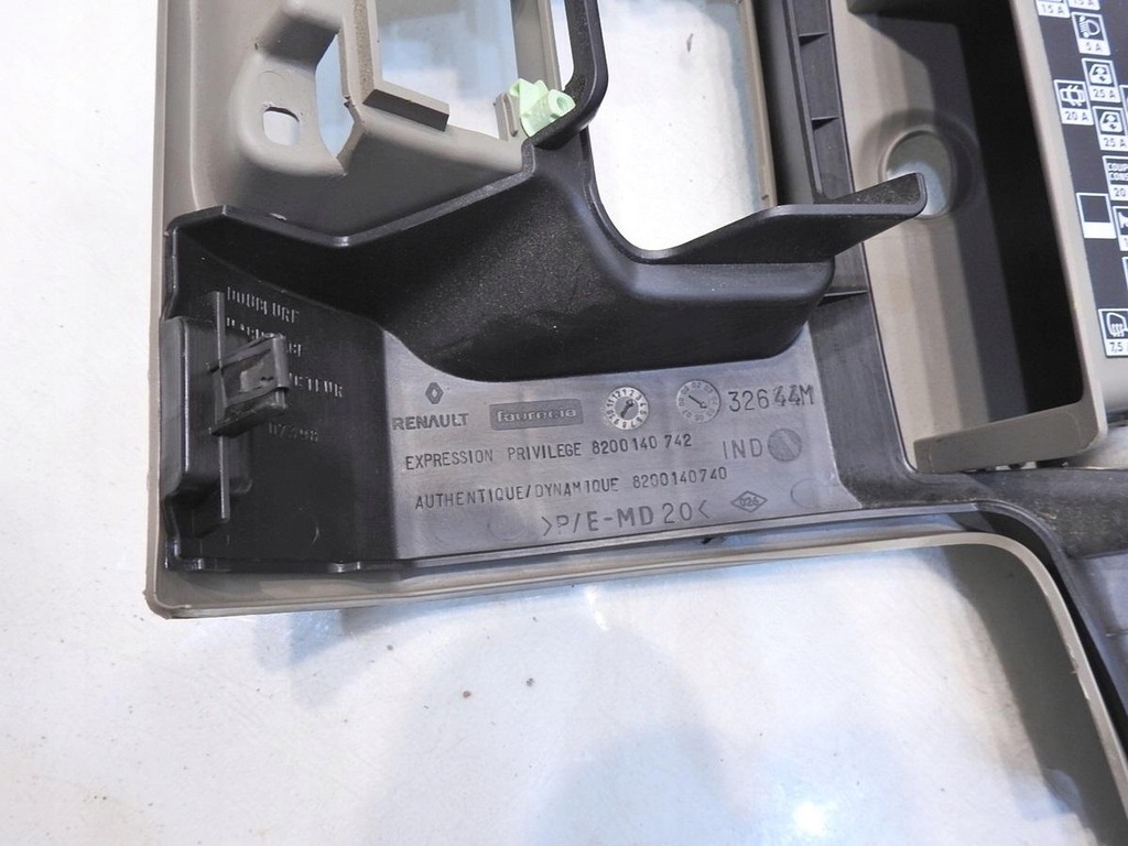 фото №7, Захист консолі pod кермо renault scenic ii