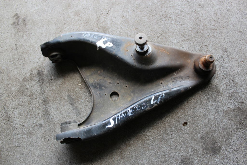 фото №1, Dacia sandero i рычаг левый перед