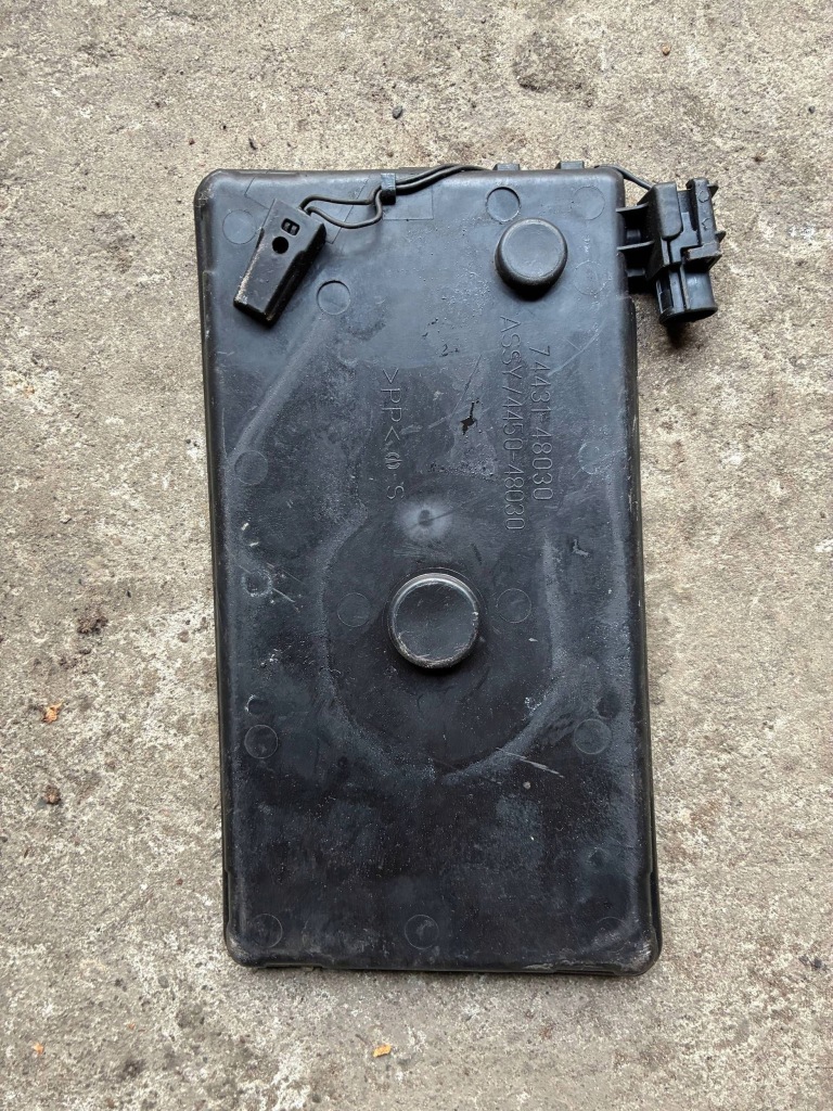 фото №1, Основание аккумулятор lexus rx 330 - 350 - 400h 7443148030