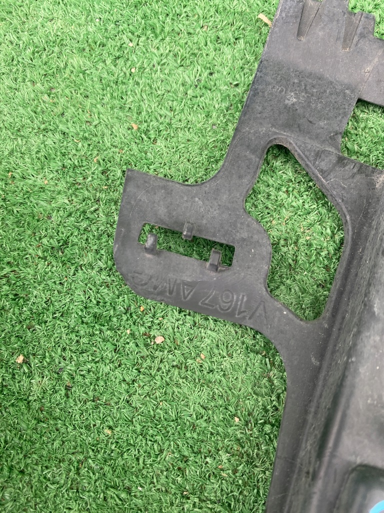 фото №9, Направляющая кронштейн задняя бампера mercedes w167 gle