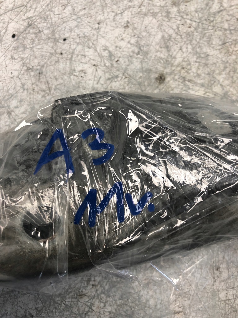 фото №6, Петля петли капот audi a3 8p 8p0823301b