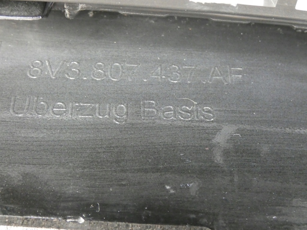 Бампер, решётка , решётка радиатора, решётки audi a-3 8v рестайлинг  хэтчбек с Разборки