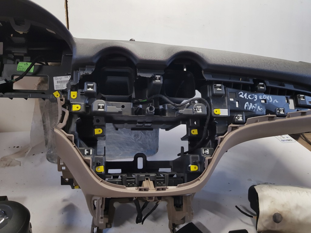 фото №10, Панель  подушки безпеки ремені opel adam