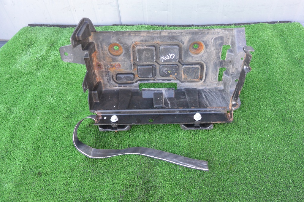 фото №1, Основа акумулятор maserati quattroporte vi