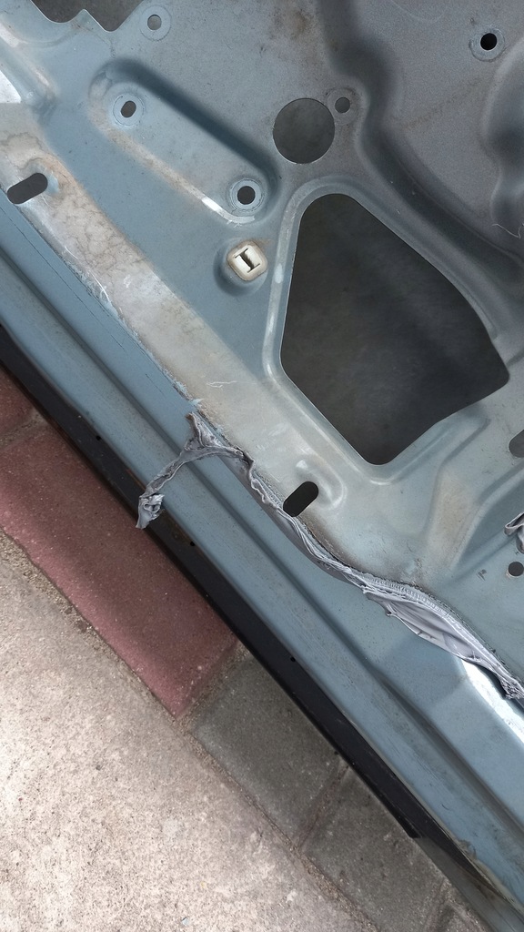 фото №8, Дверь перед левая volvo v40 s40 lift 00-04r