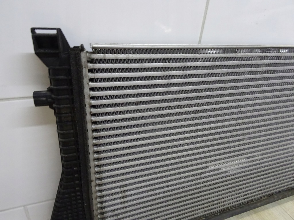 фото №12, Volkswagen audi радиатор интеркулер 5q0145803ad