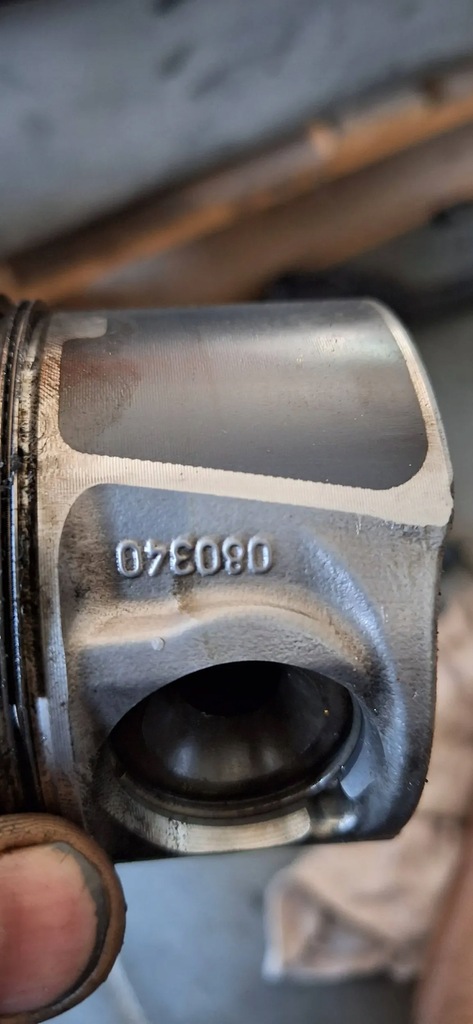 фото №5, Поршень поршни 080340 renault