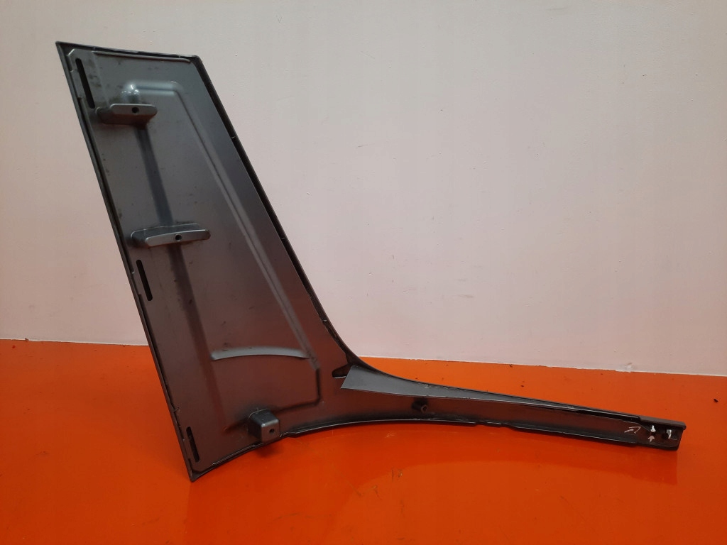 фото №5, Mercedes actros mp4 11- молдинг бампера защита pod фара