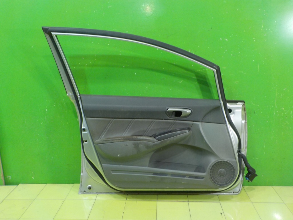 Honda civic viii 1.4 i-dsi 07r седан 4d дверь левая перед Недорого
