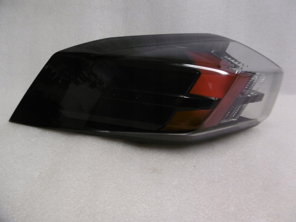 Купити Peugeot 2008 2 gt led - фара задня ліва