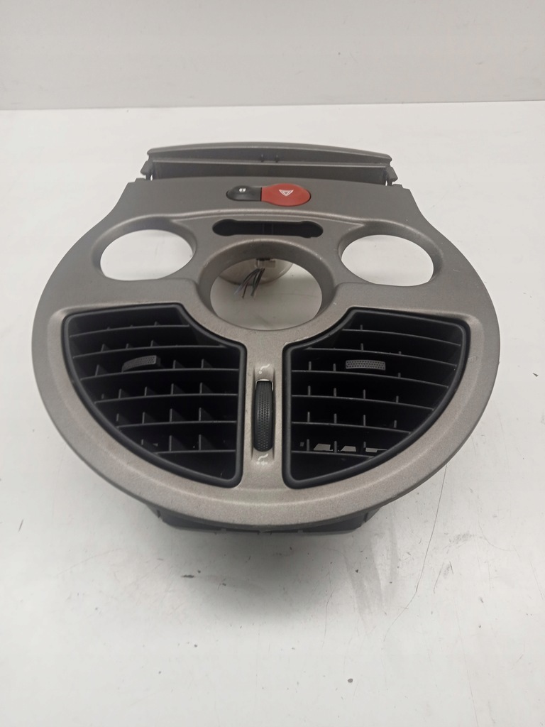 фото №3, Рамка обдув средняя renault modus серебристая 8200630438