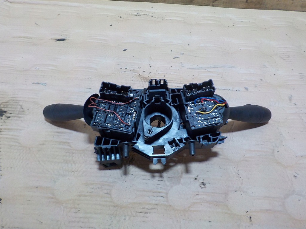 фото №4, Dacia logan ii 1.2b переключатели