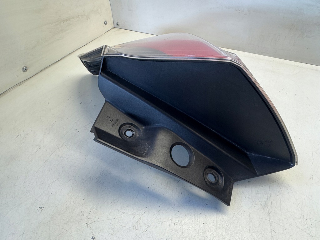 фото №9, Toyota rav4 2015 лампа правый задняя 81550-42201