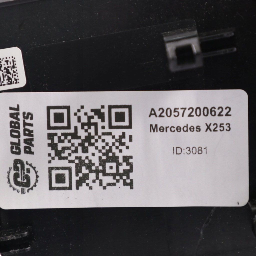 фото №13, Mercedes glc x253 молдинг внутренняя дверь передняя правая czarna a2057200622