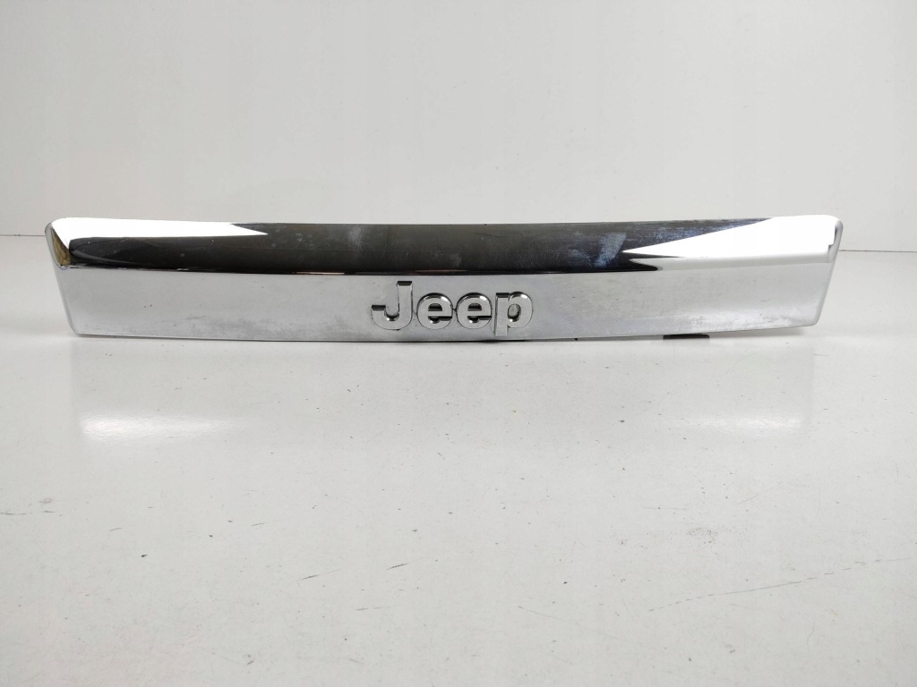 фото №1, 2006 jeep commander молдинг освещение номерного знака 55269088ag