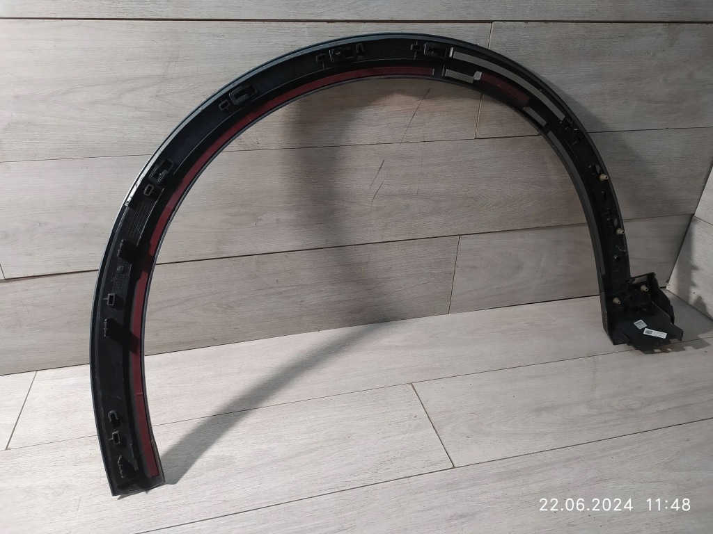 фото №12, 8978. e-tron молдинг крыло правый перед 4ke853718