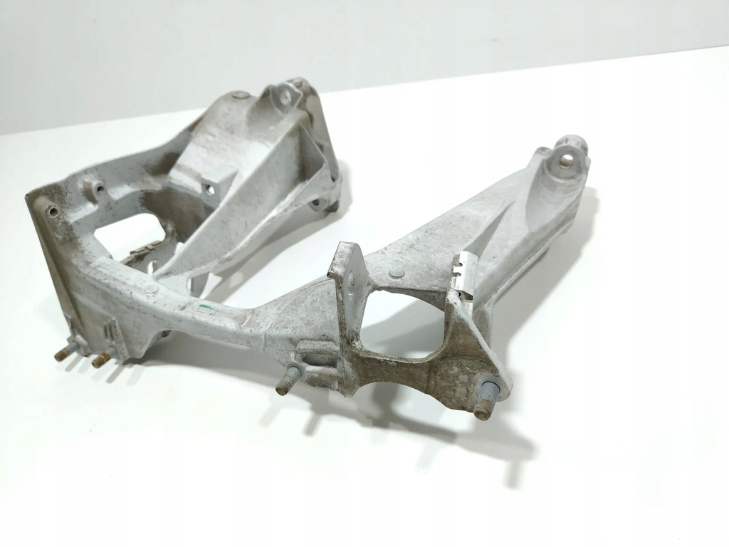 фото №7, Porsche boxster 981 cayman 981 рычаг кронштейн задняя