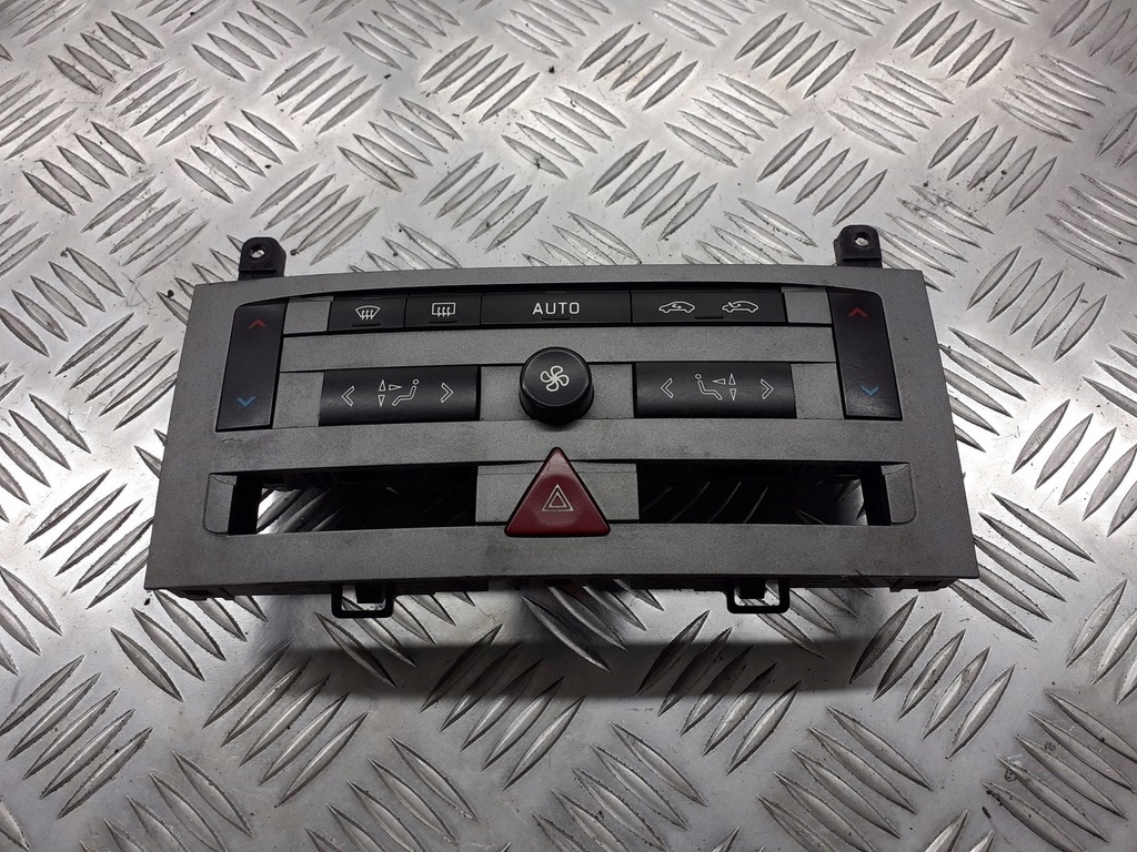 фото №1, Панель керування обдув peugeot 407