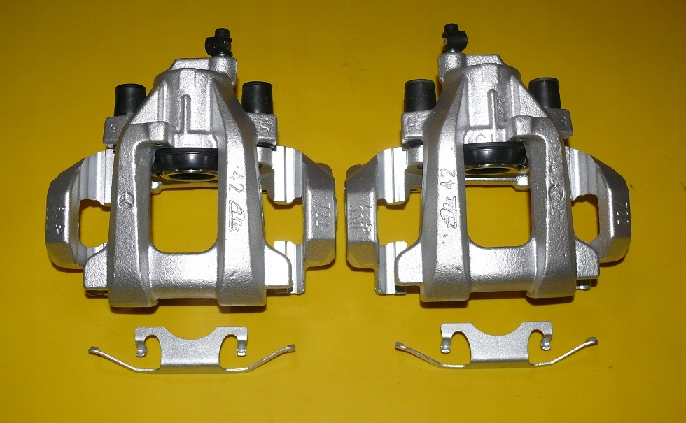 фото №1, Супорти лівий правий задня mercedes r-klasa w251 330