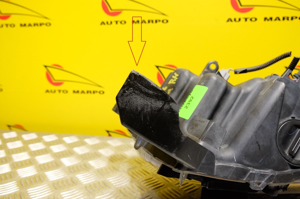 фото №12, Toyota tacoma 2016- фара лампа обычная линзованная с led czarna r usa