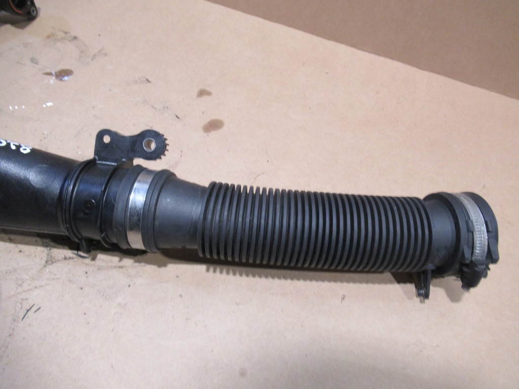 фото №7, Труба воздухозаборник воздуха 8200645723 dacia sandero i