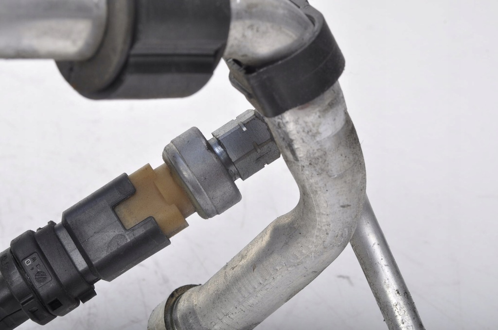 фото №10, C4 grand picasso ii 1.6 шланг кондиционера