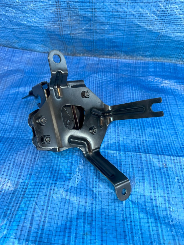 фото №5, Кронштейн кронштейн renault megane v e-tech