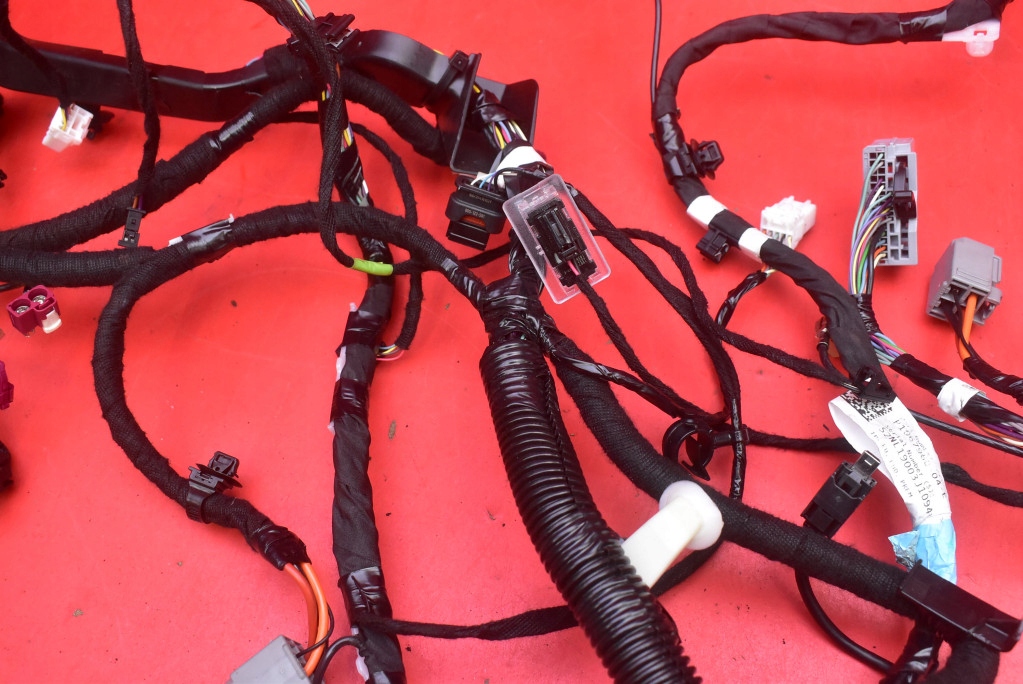 Джгут панелі приладової панелі консолі 1106984-00-b tesla model 3 17-21 Доставка